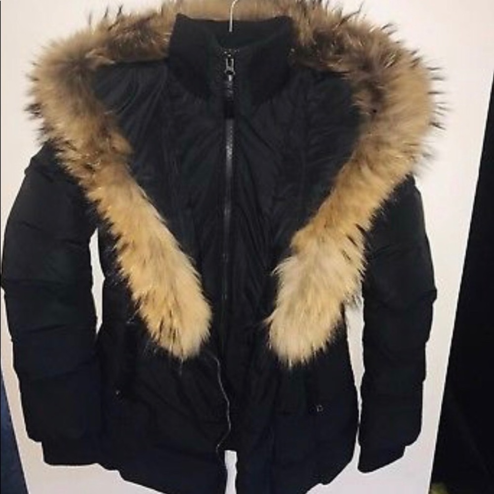 AUTHENTIC Mackage adali size small